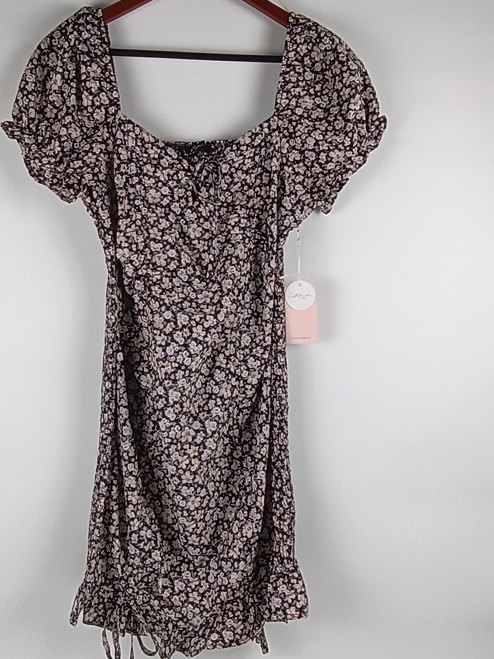 Spring Puff-Sleeve Mini Dress in Black Floral